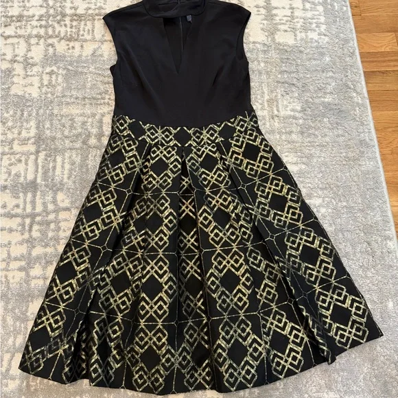 Vince Camuto | Dresses | Vince Camuto Black And Gold Patterned Midi Dress |  Poshmark
